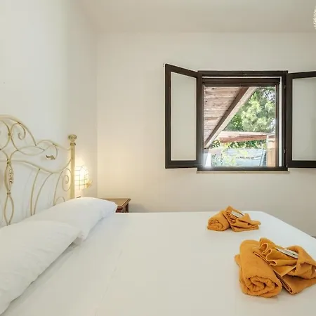 Casa Vinci - With Garden Near The Sea * Campu Longu
