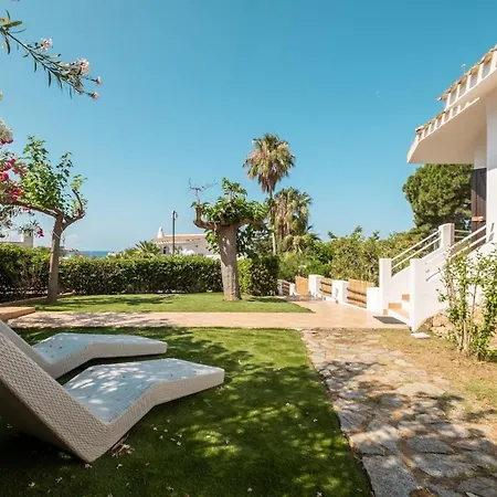 Casa Vinci - With Garden Near The Sea Hébergement de vacances