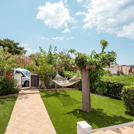 Casa Vinci - With Garden Near The Sea Feriehus